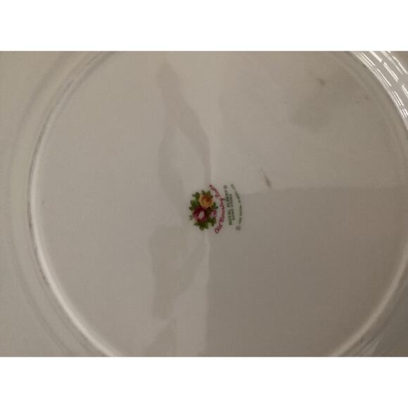 VINTAGE 1962 ROYAL ALBERT "OLD COUNTRY ROSES" BONE CHINA DINNER PLATE - Picture 2 of 5